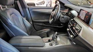 Lízing Kombi BMW 530 2018
