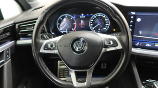 SUV Volkswagen Touareg 2020