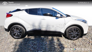 Lízing SUV Toyota C-HR 2017