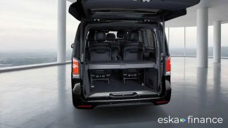 Lízing Hatchback MERCEDES V 250 2024