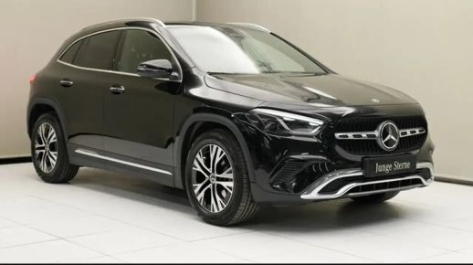 MERCEDES GLA 180 2024