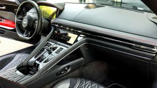Financování Kupé Aston Martin DB12 2023