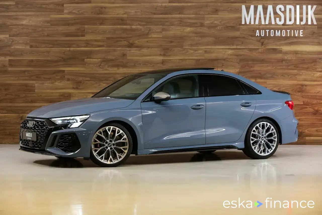 Lízing Sedan Audi RS3 2022