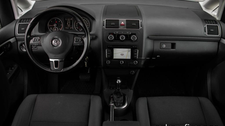 Leasing Passenger transport Volkswagen Touran 2013