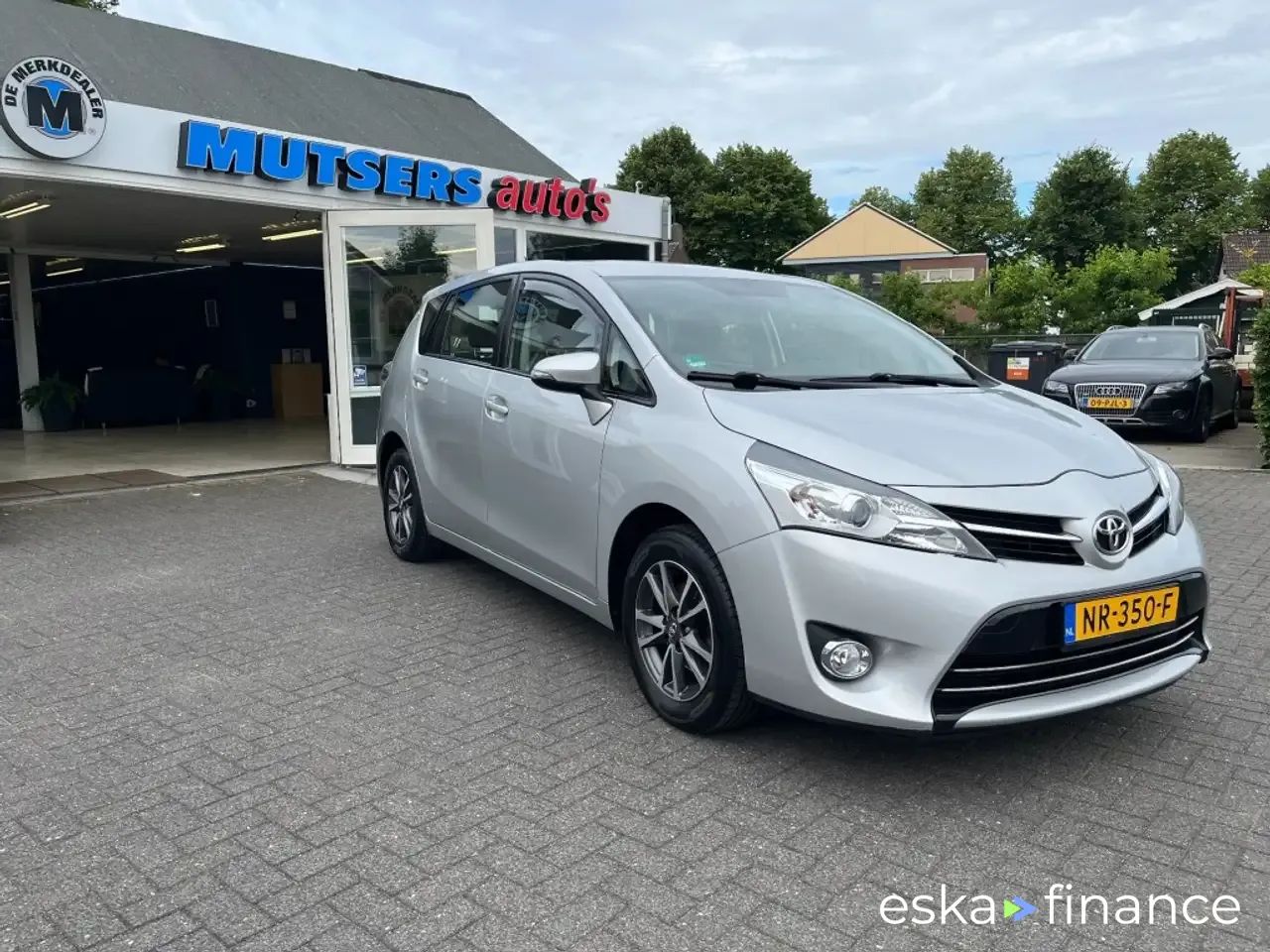 Finansowanie Hatchback Toyota Verso 2013