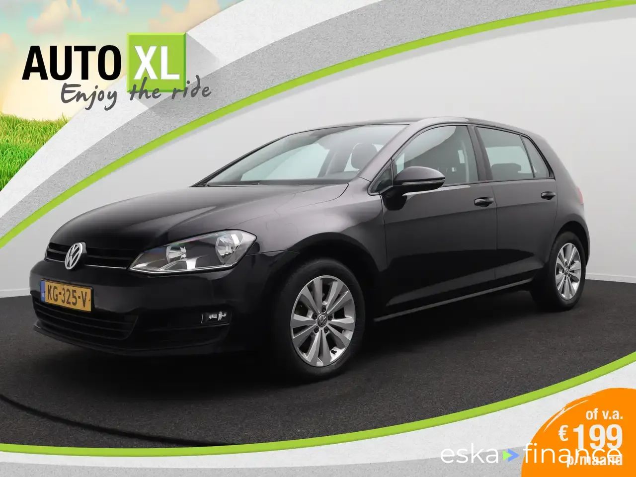 Hatchback Volkswagen Golf 2016