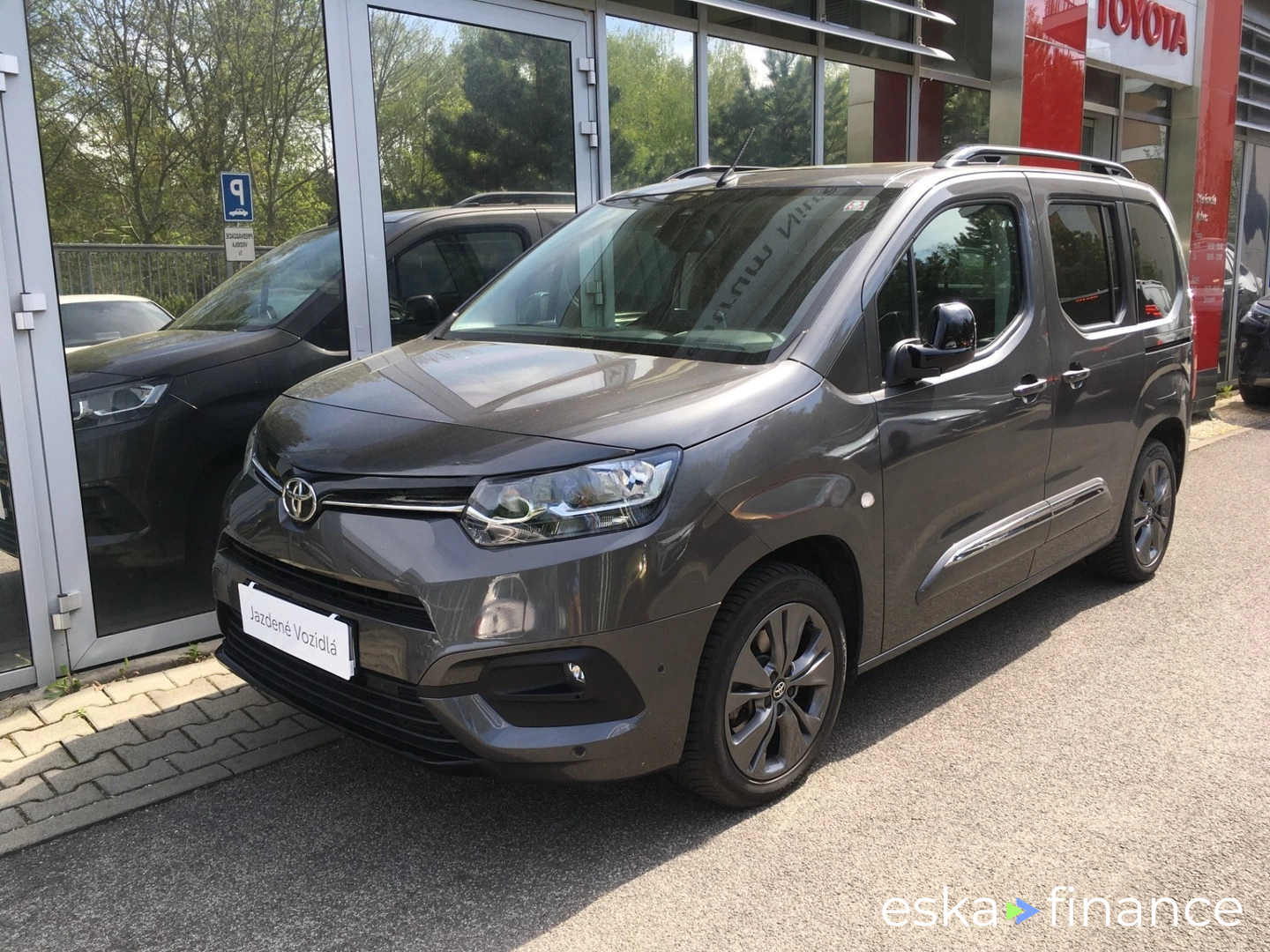 Finansowanie Transport pasażerów Toyota PROACE CITY VERSO 2023