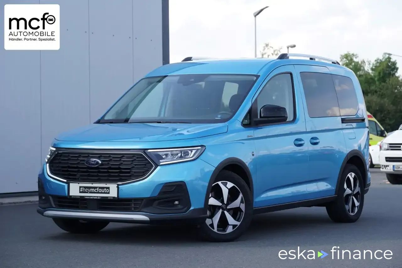 Transport pasażerów Ford Tourneo Connect 2022