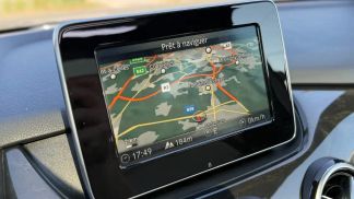 Lízing Hatchback MERCEDES B 180 2016