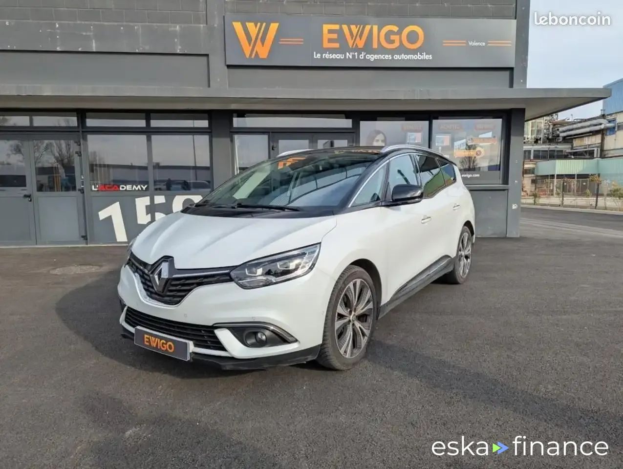 Leasing Hatchback Renault Grand Scenic 2017