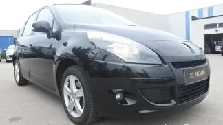 Lízing Hatchback Renault Scenic 2011