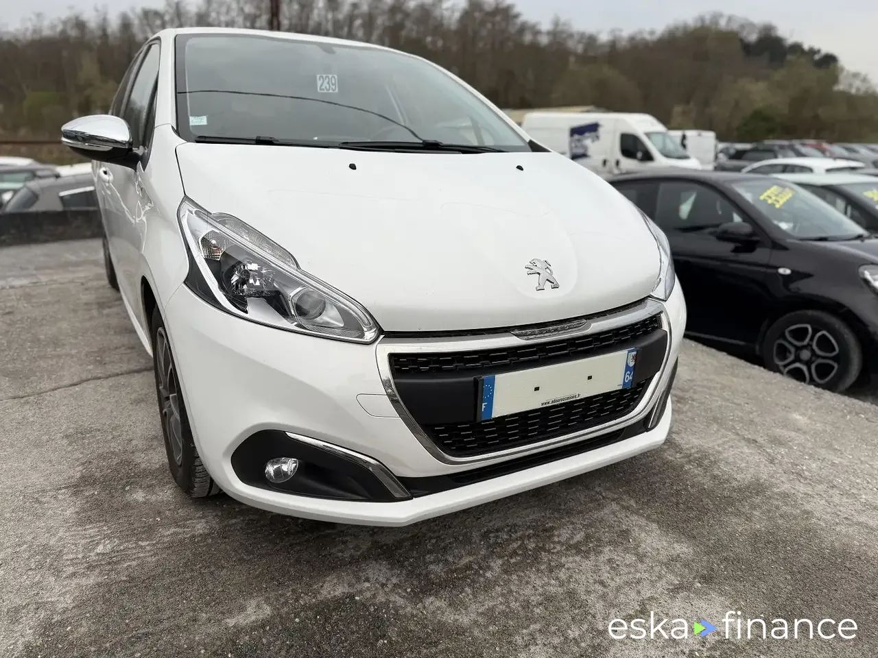 Leasing Sedan Peugeot 208 2015