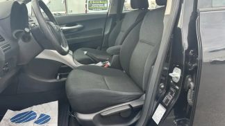 Leasing Sedan Toyota Auris 2011