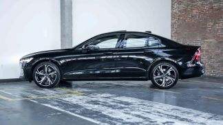 Lízing Sedan Volvo S60 2024