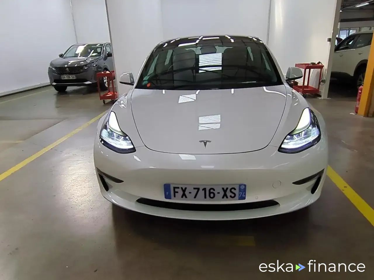 Finansowanie Van Tesla Model 3 2021