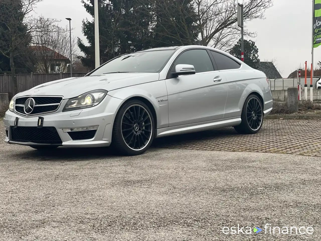 Finansowanie Coupé MERCEDES C 63 AMG 2012