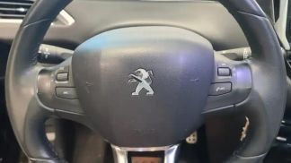 Lízing Hatchback Peugeot 208 2015