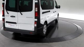 Lízing Hatchback Renault Trafic 2024