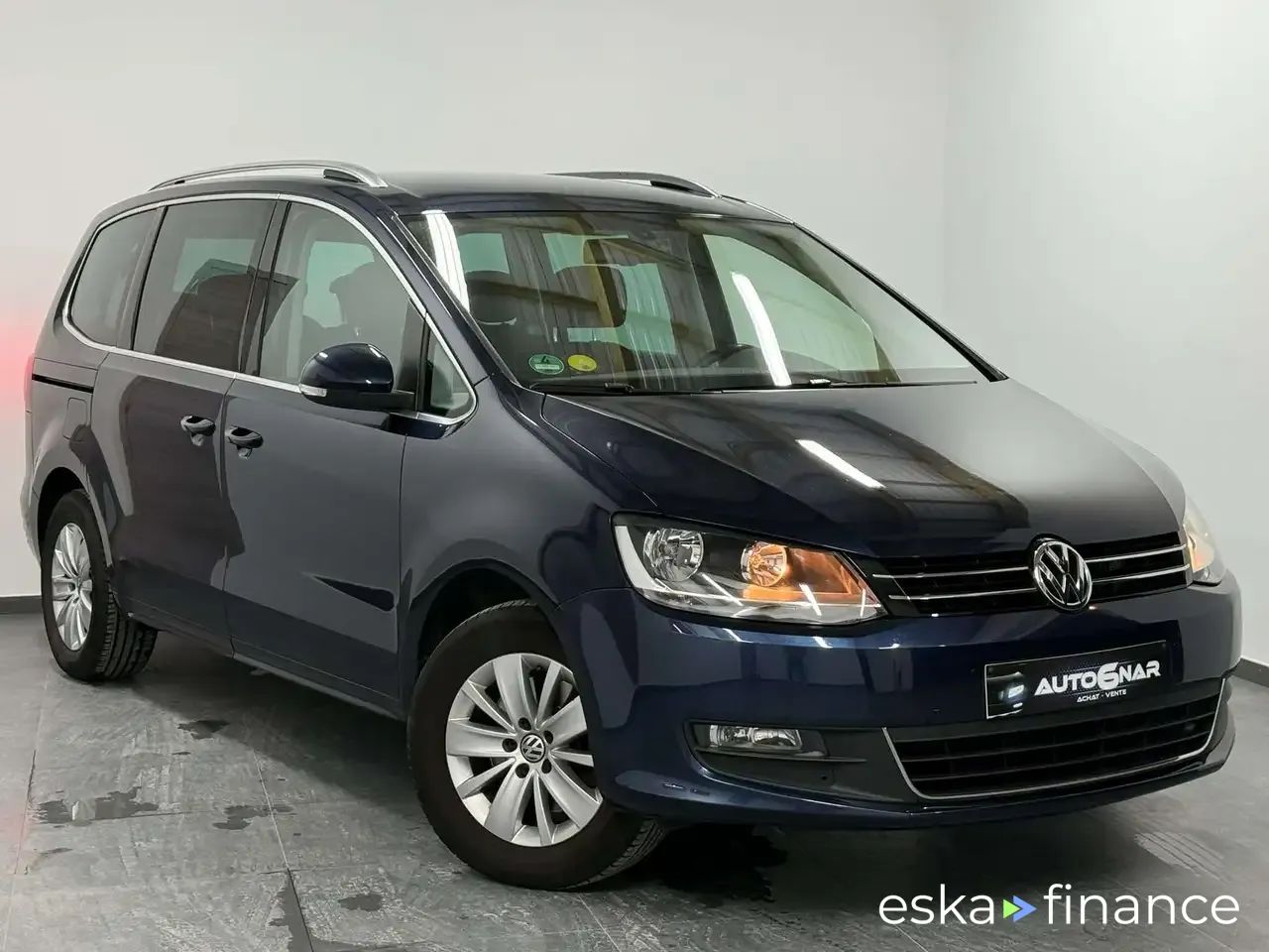 Leasing Hatchback Volkswagen Sharan 2014