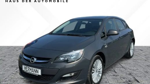 Opel Astra 2015