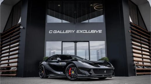 Ferrari 812 2022