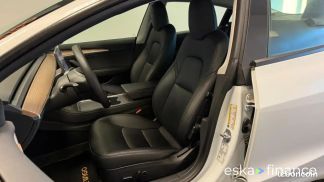 Leasing Sedan Tesla Model 3 2023