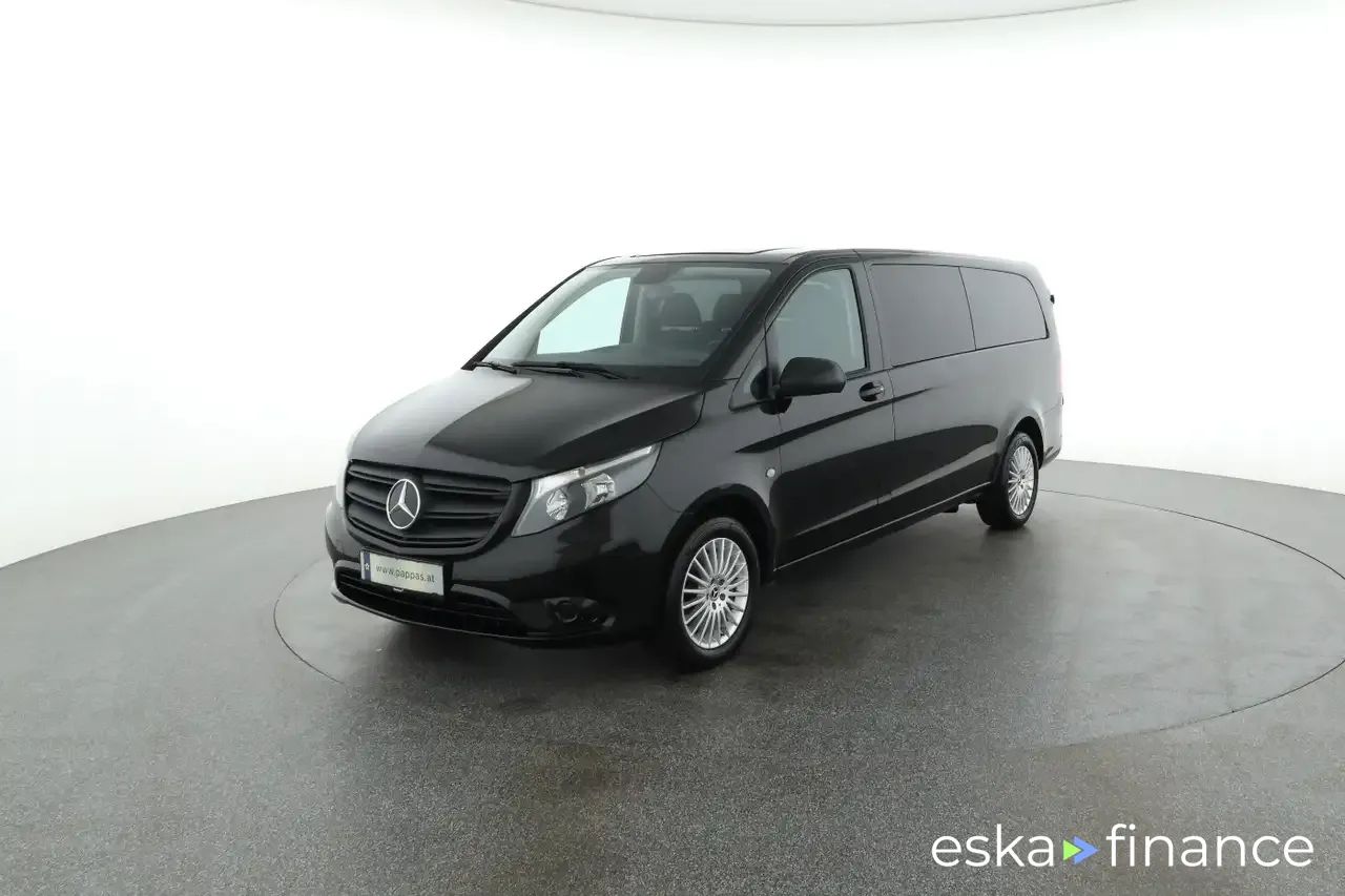 Financování Hatchback MERCEDES VITO 2023