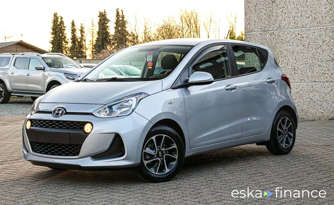 Lízing Sedan Hyundai i10 2017