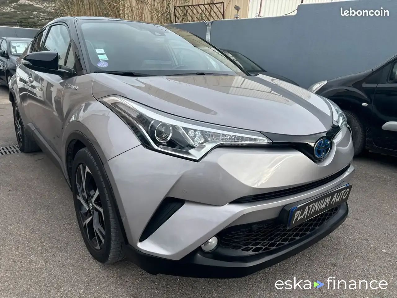 Finansowanie SUV Toyota C-HR 2017