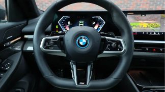 Finansowanie Wóz BMW 530 2024