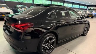 Lízing Sedan MERCEDES A 250 2021