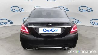 Lízing Sedan MERCEDES C 220 2019