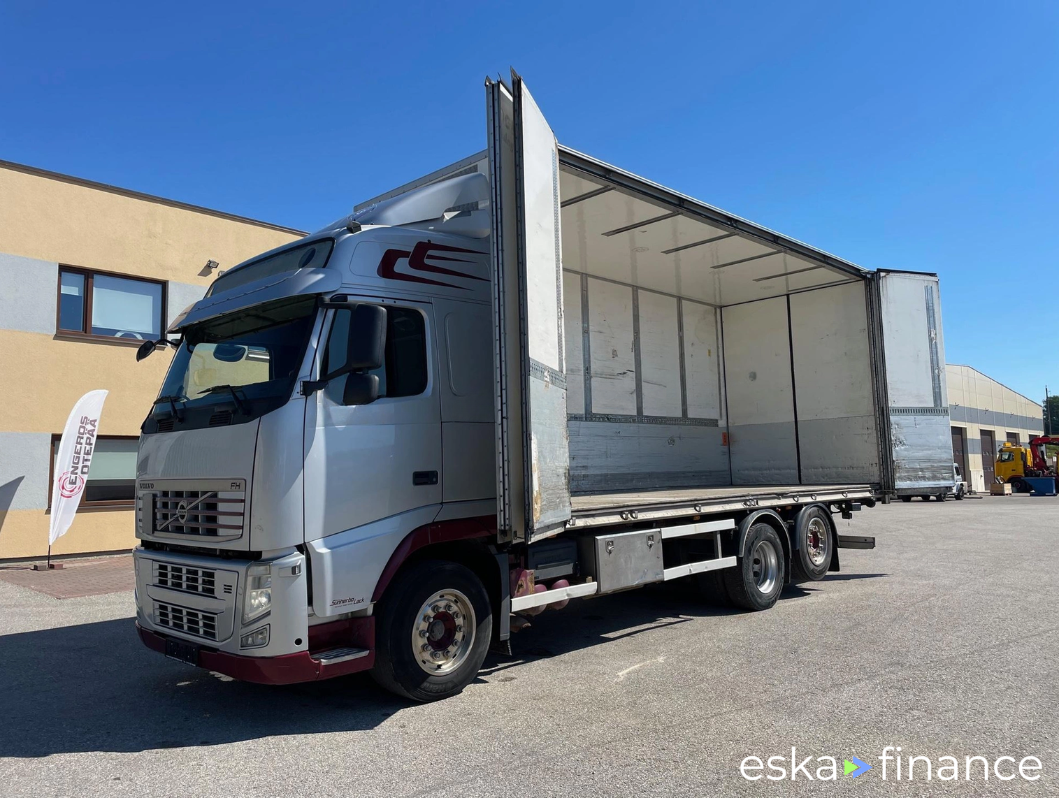 Finansowanie Specjalna ciężarówka Volvo FH460 2012