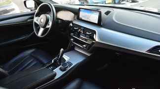 Lízing Sedan BMW 520 2020