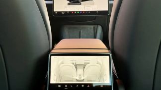 Leasing Sedan Tesla Model 3 2024
