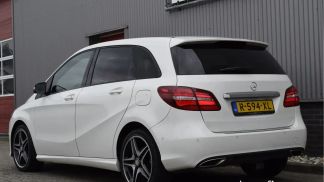Lízing Hatchback MERCEDES B 200 2015