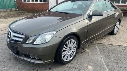 MERCEDES E 200 2012