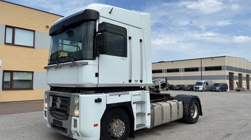Renault MAGNUM 480 2011