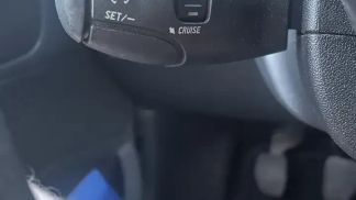 Lízing Sedan Peugeot 208 2015