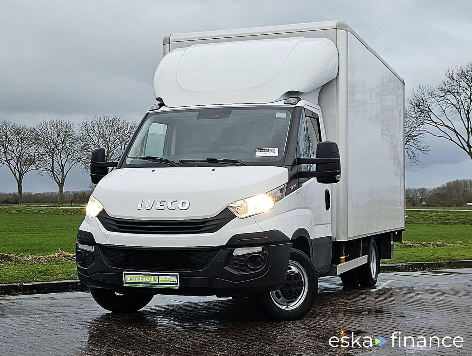 Leasing Boîte fermée Iveco DAILY 35C14 2019