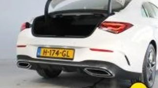 Lízing Sedan MERCEDES CLA 180 2020