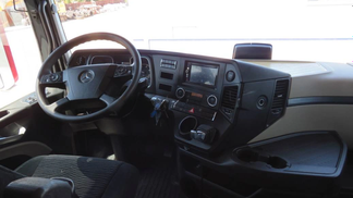Leasing Tractor unit MERCEDES 1845 2017