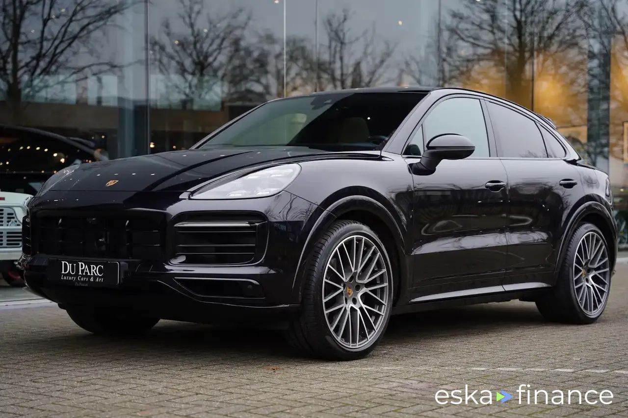 Lízing Kupé Porsche Cayenne 2022