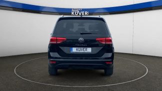 Lízing Hatchback Volkswagen Touran 2024