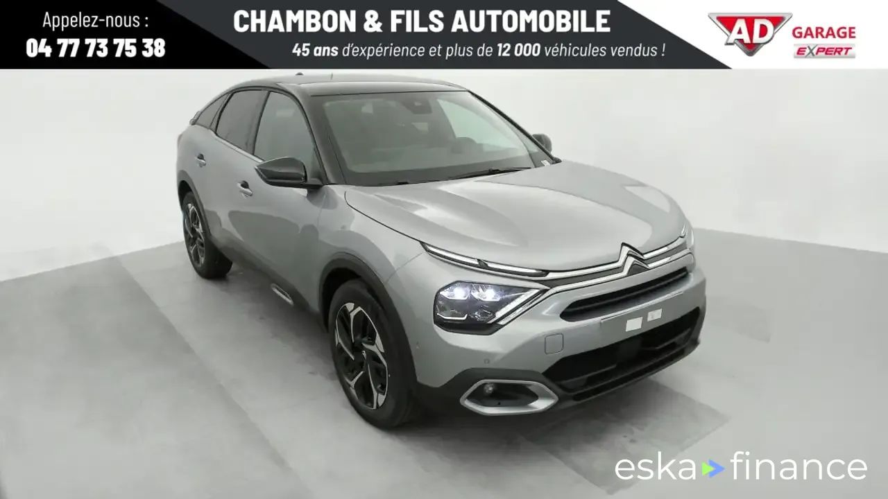 Financování Sedan Citroën C4 2024