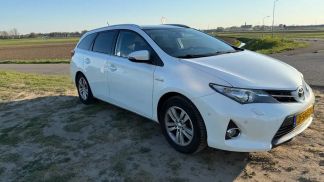 Leasing Hatchback Toyota Auris 2013