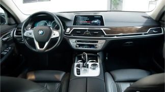 Leasing Sedan BMW 740 2018