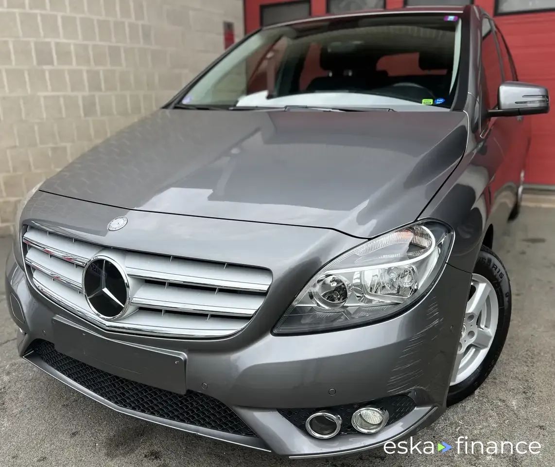 Finansowanie Hatchback MERCEDES B 180 2014