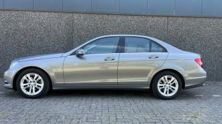 Lízing Sedan MERCEDES C 180 2012