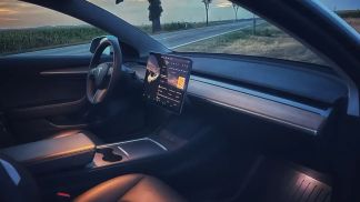 Lízing Sedan Tesla Model 3 2021
